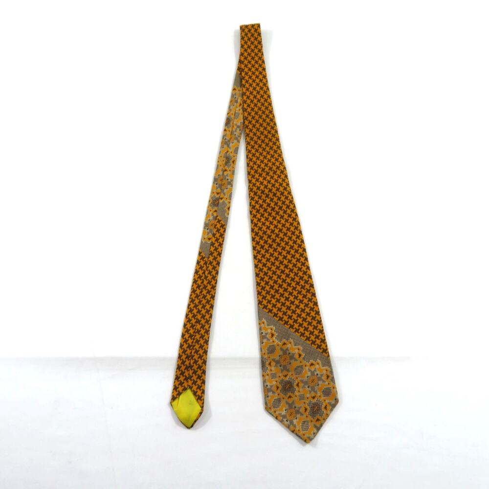 Wemblon Wembley Necktie Houndstooth Abstract 55" Total Length 4" Wide 1970s